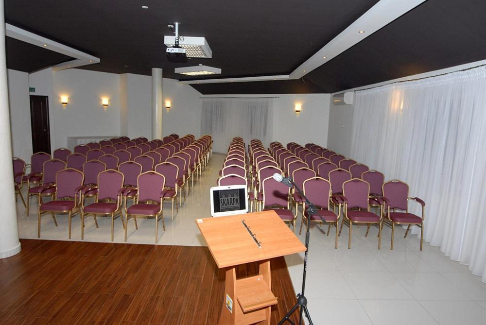 Hotel Skarpa Sejny Kültér fotó