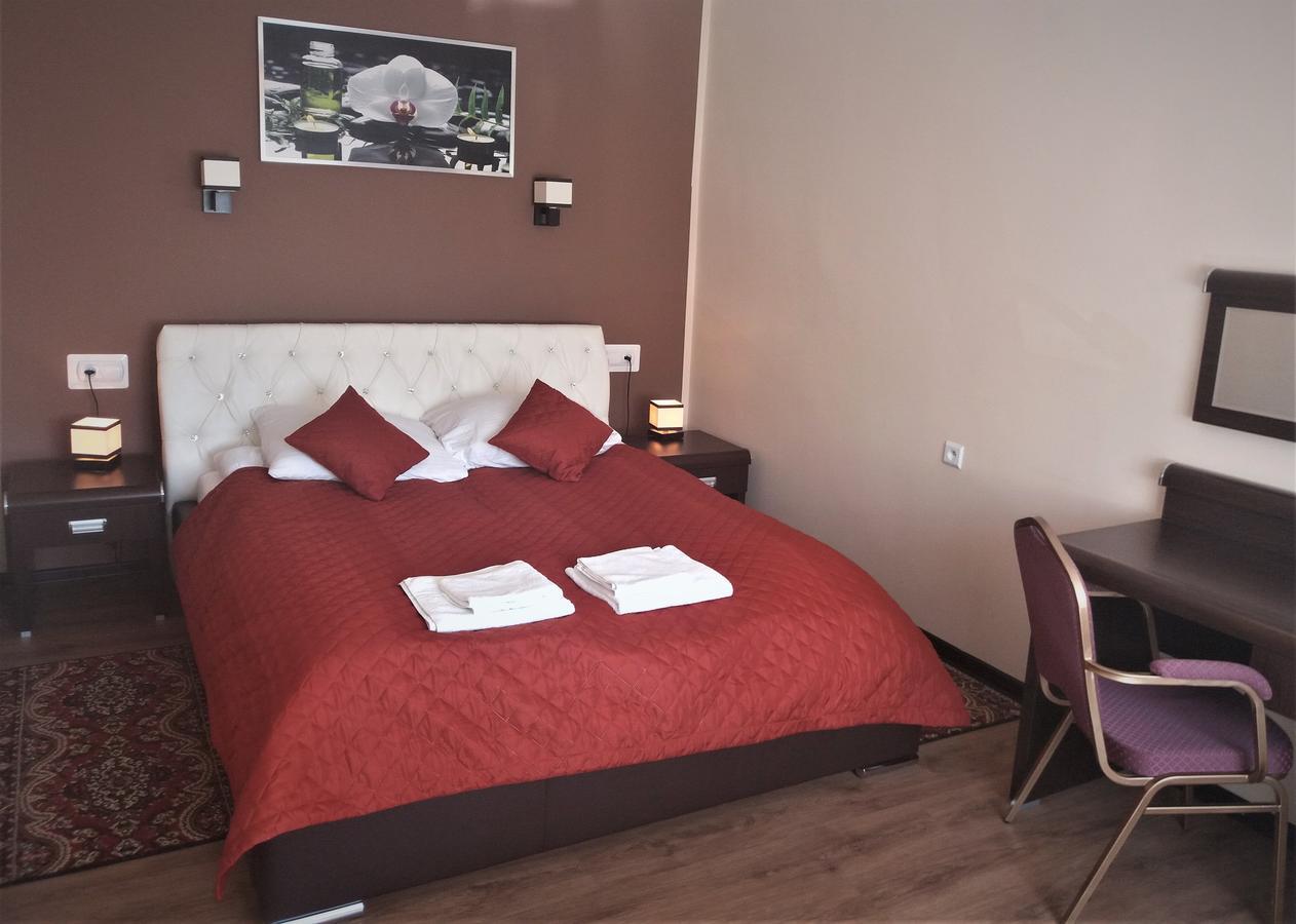 Hotel Skarpa Sejny Kültér fotó